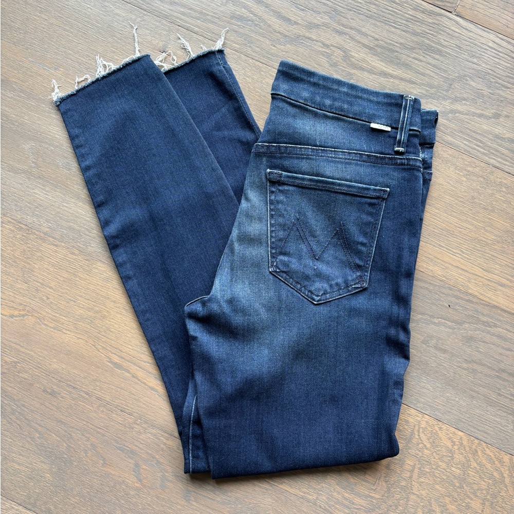 EUC MOTHER High-waisted Looker ankle fray, size 29